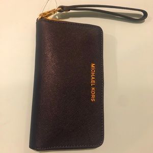 Michael Kors navy blue wristlet